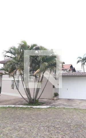 Casa à venda com 204m², 4 quartos e 2 vagasfachada lateral