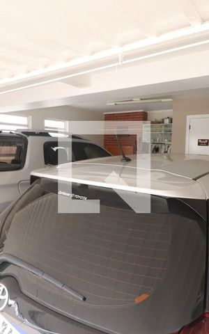 Casa à venda com 204m², 4 quartos e 2 vagasGaragem