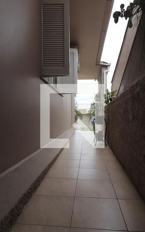 Casa à venda com 204m², 4 quartos e 2 vagascorredor lateral