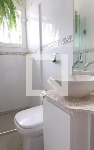 Casa à venda com 204m², 4 quartos e 2 vagasBanheiro