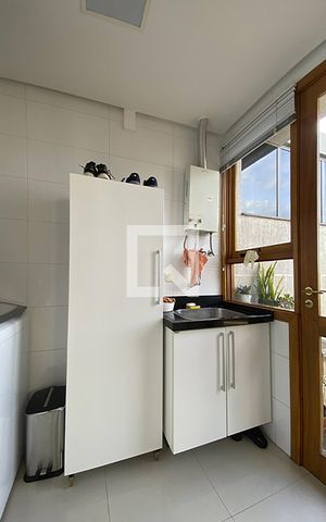 Apartamento à venda com 86m², 3 quartos e 1 vagaÁrea de Serviço