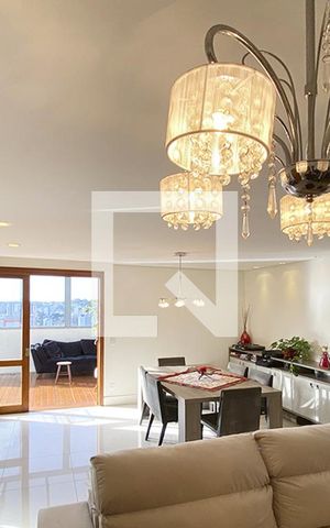 Apartamento à venda com 86m², 3 quartos e 1 vagaSala