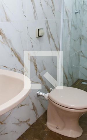 Casa para alugar com 49m², 2 quartos e sem vaga Casa para alugar com 49m², 2 quartos e sem vagaBanheiro
