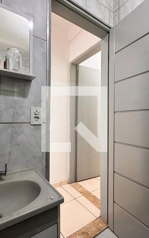 Casa à venda com 70m², 3 quartos e 4 vagas Casa à venda com 70m², 3 quartos e 4 vagasBanheiro