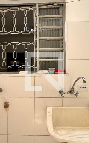 Casa à venda com 70m², 3 quartos e 4 vagas Casa à venda com 70m², 3 quartos e 4 vagasLavanderia