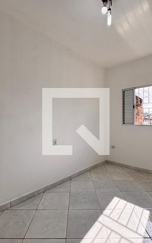 Casa à venda com 70m², 3 quartos e 4 vagas Casa à venda com 70m², 3 quartos e 4 vagasSuite