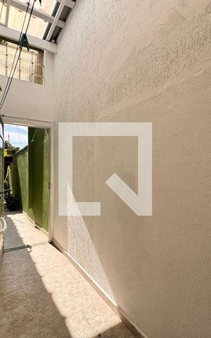 Casa à venda com 70m², 3 quartos e 4 vagas Casa à venda com 70m², 3 quartos e 4 vagasLavanderia