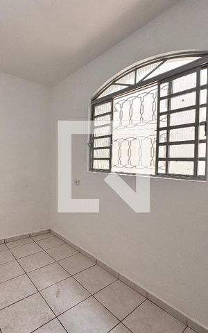 Casa à venda com 70m², 3 quartos e 4 vagas Casa à venda com 70m², 3 quartos e 4 vagasQuarto 2
