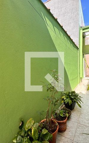 Casa à venda com 70m², 3 quartos e 4 vagas Casa à venda com 70m², 3 quartos e 4 vagasÁrea comum