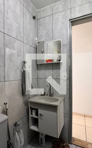 Casa à venda com 70m², 3 quartos e 4 vagas Casa à venda com 70m², 3 quartos e 4 vagasBanheiro