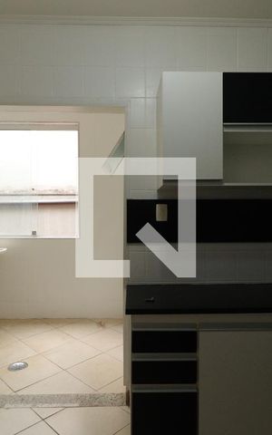 Apartamento para alugar com 116m², 2 quartos e 2 vagasCozinha