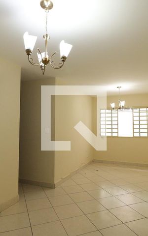 Apartamento para alugar com 116m², 2 quartos e 2 vagasSala