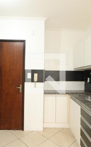 Apartamento para alugar com 116m², 2 quartos e 2 vagasCozinha