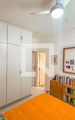 Apartamento à venda com 210m², 4 quartos e 3 vagas Apartamento à venda com 210m², 4 quartos e 3 vagasQuarto 3