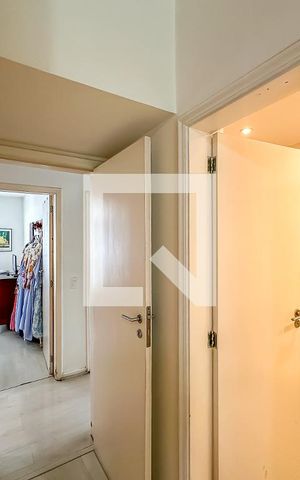Apartamento à venda com 210m², 4 quartos e 3 vagas Apartamento à venda com 210m², 4 quartos e 3 vagasQuarto 3