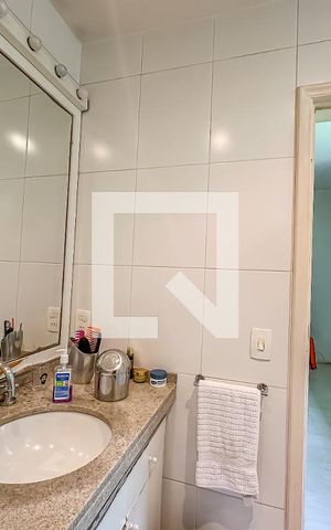 Apartamento à venda com 210m², 4 quartos e 3 vagas Apartamento à venda com 210m², 4 quartos e 3 vagasQuarto 2