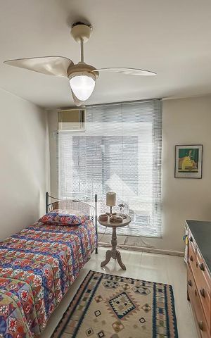 Apartamento à venda com 210m², 4 quartos e 3 vagas Apartamento à venda com 210m², 4 quartos e 3 vagasQuarto 4
