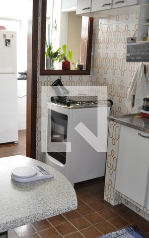 Apartamento à venda com 83m², 2 quartos e 1 vagaCozinha