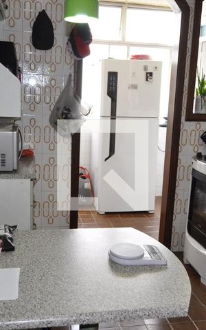 Apartamento à venda com 83m², 2 quartos e 1 vagaCozinha