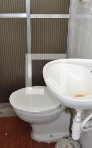 Apartamento à venda com 83m², 2 quartos e 1 vagaBanheiro de Serviço