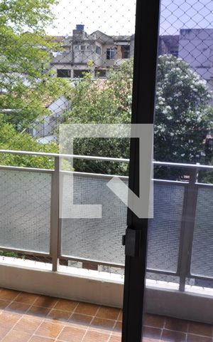 Apartamento à venda com 83m², 2 quartos e 1 vagaVaranda