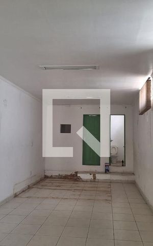 Casa à venda com 250m², 4 quartos e 5 vagasGalpão