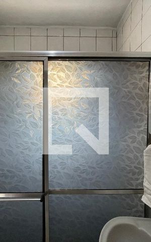 Casa à venda com 70m², 2 quartos e 1 vaga Casa à venda com 70m², 2 quartos e 1 vagaBanheiro