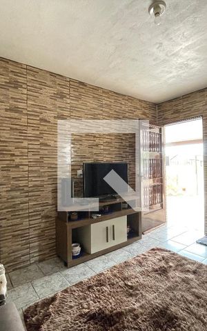 Casa à venda com 70m², 2 quartos e 1 vaga Casa à venda com 70m², 2 quartos e 1 vagaSala