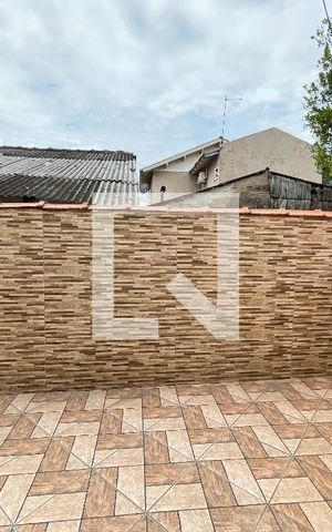 Casa à venda com 70m², 2 quartos e 1 vaga Casa à venda com 70m², 2 quartos e 1 vagaÁrea externa