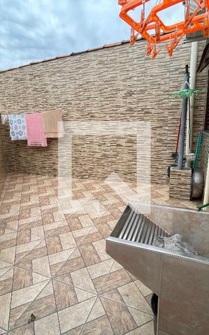 Casa à venda com 70m², 2 quartos e 1 vaga Casa à venda com 70m², 2 quartos e 1 vagaÁrea externa