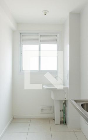 Apartamento à venda com 81m², 2 quartos e 1 vaga Apartamento à venda com 81m², 2 quartos e 1 vagaCozinha e Área de Serviço
