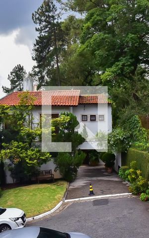 Casa de condomínio à venda com 289m², 4 quartos e 3 vagas Casa de condomínio à venda com 289m², 4 quartos e 3 vagasVista do Quarto 1
