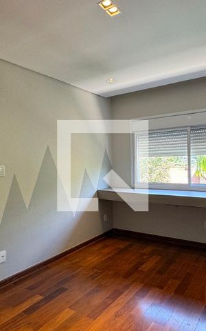 Casa de condomínio para alugar com 500m², 3 quartos e 4 vagasSuíte 2