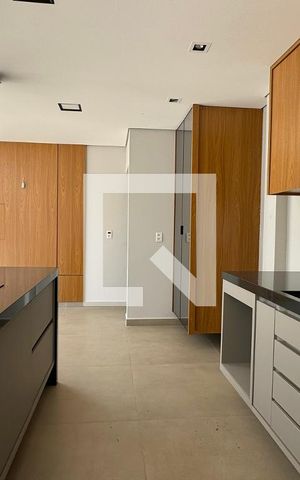 Casa de condomínio para alugar com 500m², 3 quartos e 4 vagasVaranda gourmet