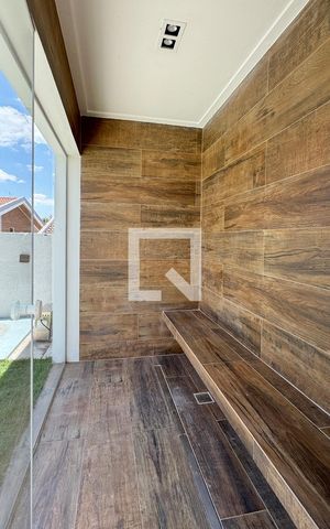 Casa de condomínio para alugar com 500m², 3 quartos e 4 vagasSaúna
