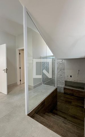 Casa de condomínio para alugar com 500m², 3 quartos e 4 vagasadega
