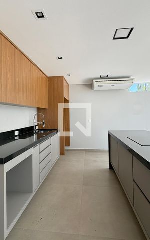 Casa de condomínio para alugar com 500m², 3 quartos e 4 vagasVaranda gourmet