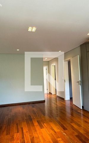 Casa de condomínio para alugar com 500m², 3 quartos e 4 vagasSuíte 1