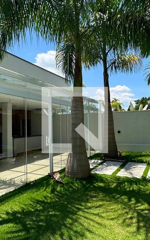 Casa de condomínio para alugar com 500m², 3 quartos e 4 vagasQuintal