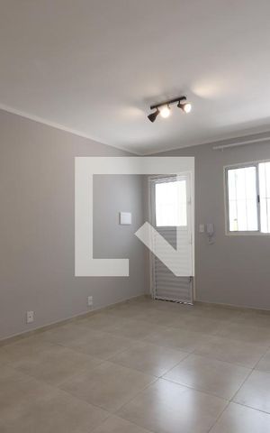 Studio para alugar com 27m², 1 quarto e sem vagaSala/Quarto