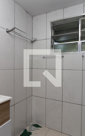 Apartamento à venda com 45m², 2 quartos e sem vaga Apartamento à venda com 45m², 2 quartos e sem vagaBanheiro