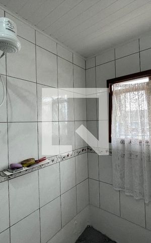 Casa à venda com 550m², 4 quartos e 2 vagas Casa à venda com 550m², 4 quartos e 2 vagasBanheiro 1