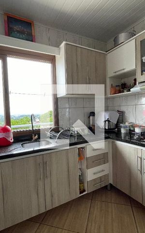 Casa à venda com 550m², 4 quartos e 2 vagas Casa à venda com 550m², 4 quartos e 2 vagasCozinha