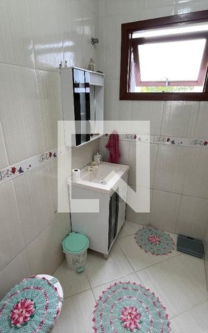 Casa à venda com 550m², 4 quartos e 2 vagas Casa à venda com 550m², 4 quartos e 2 vagasBanheiro 2