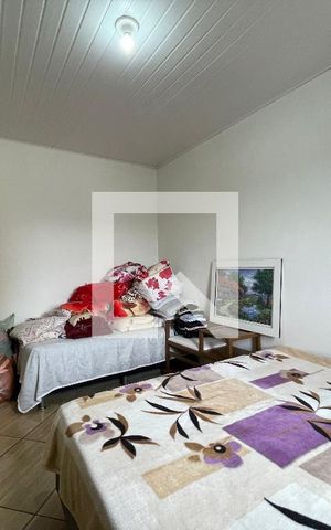 Casa à venda com 550m², 4 quartos e 2 vagas Casa à venda com 550m², 4 quartos e 2 vagasQuarto 1