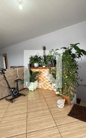 Casa à venda com 550m², 4 quartos e 2 vagas Casa à venda com 550m², 4 quartos e 2 vagasSala