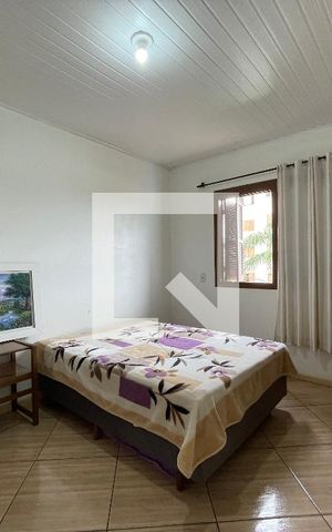 Casa à venda com 550m², 4 quartos e 2 vagas Casa à venda com 550m², 4 quartos e 2 vagasQuarto 1