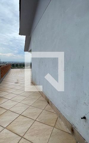 Casa à venda com 550m², 4 quartos e 2 vagas Casa à venda com 550m², 4 quartos e 2 vagasÁrea Externa