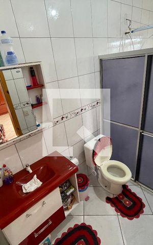 Casa à venda com 550m², 4 quartos e 2 vagas Casa à venda com 550m², 4 quartos e 2 vagasBanheiro 1