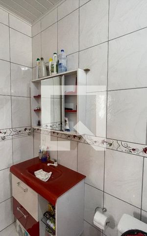 Casa à venda com 550m², 4 quartos e 2 vagas Casa à venda com 550m², 4 quartos e 2 vagasBanheiro 1